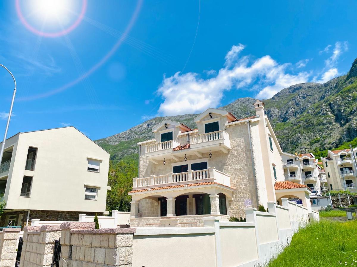 Villa Blanca Risan Exterior photo