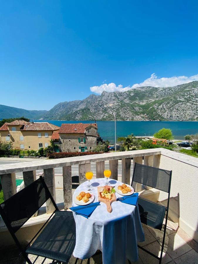 Villa Blanca Risan Exterior photo