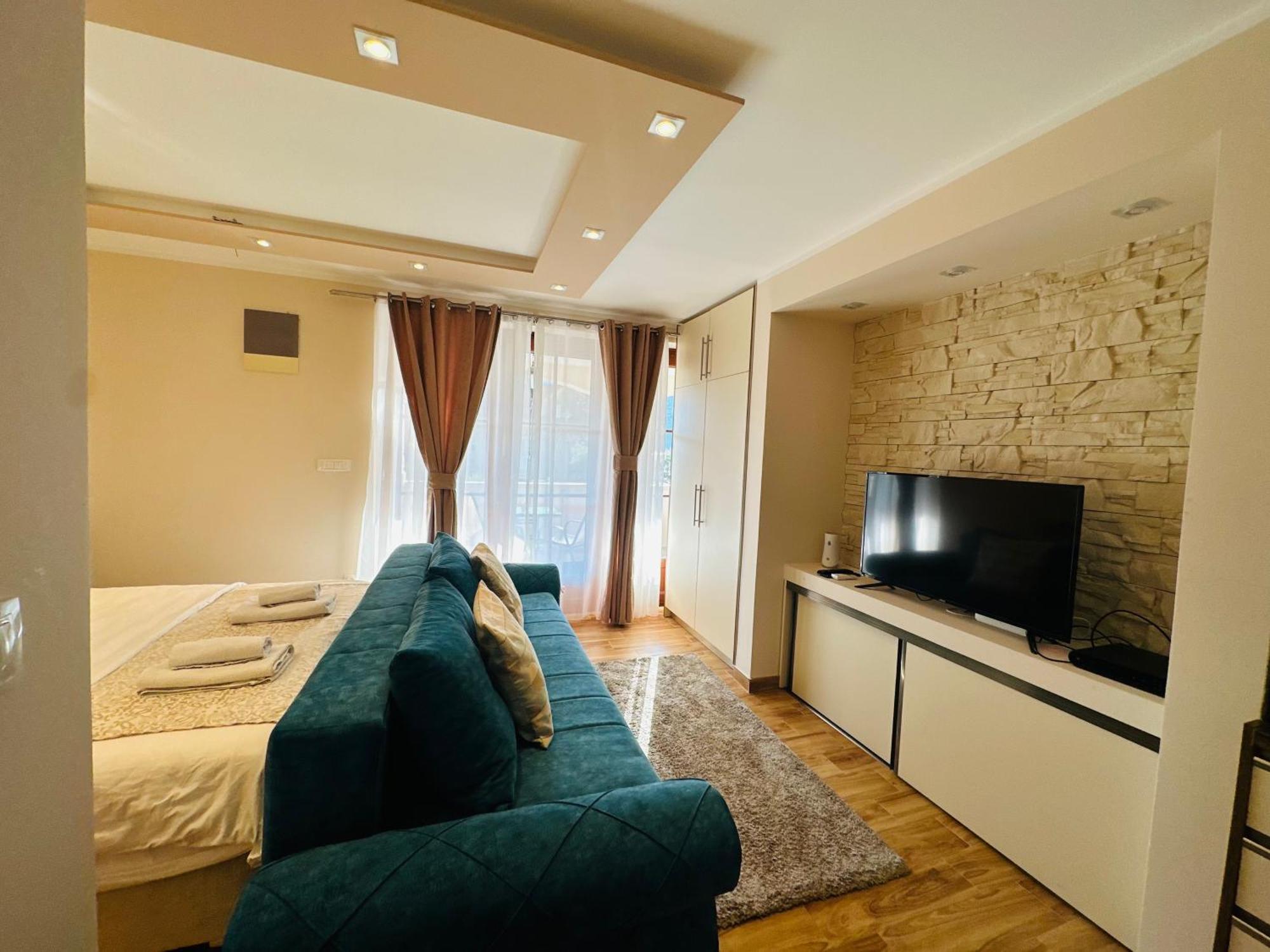 Villa Blanca Risan Exterior photo